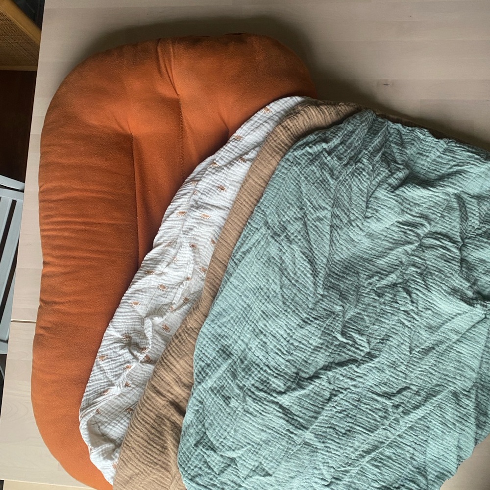 Snuggle me lounger